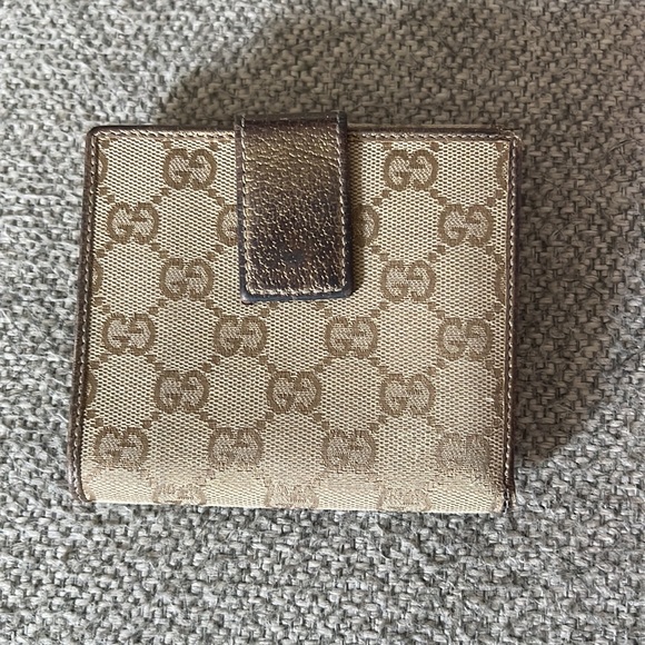Gucci Wallet - Picture 2 of 6